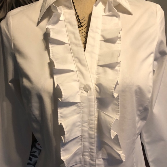 EUC Women’s Cleo Petite White Blouse - Picture 2 of 5